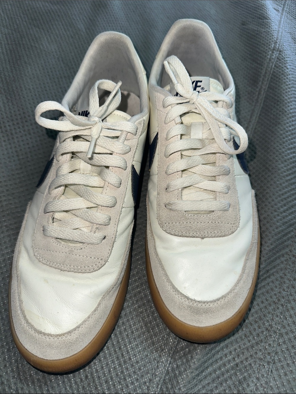 Nike Men’s White and Navy Low-Profile Sneakers